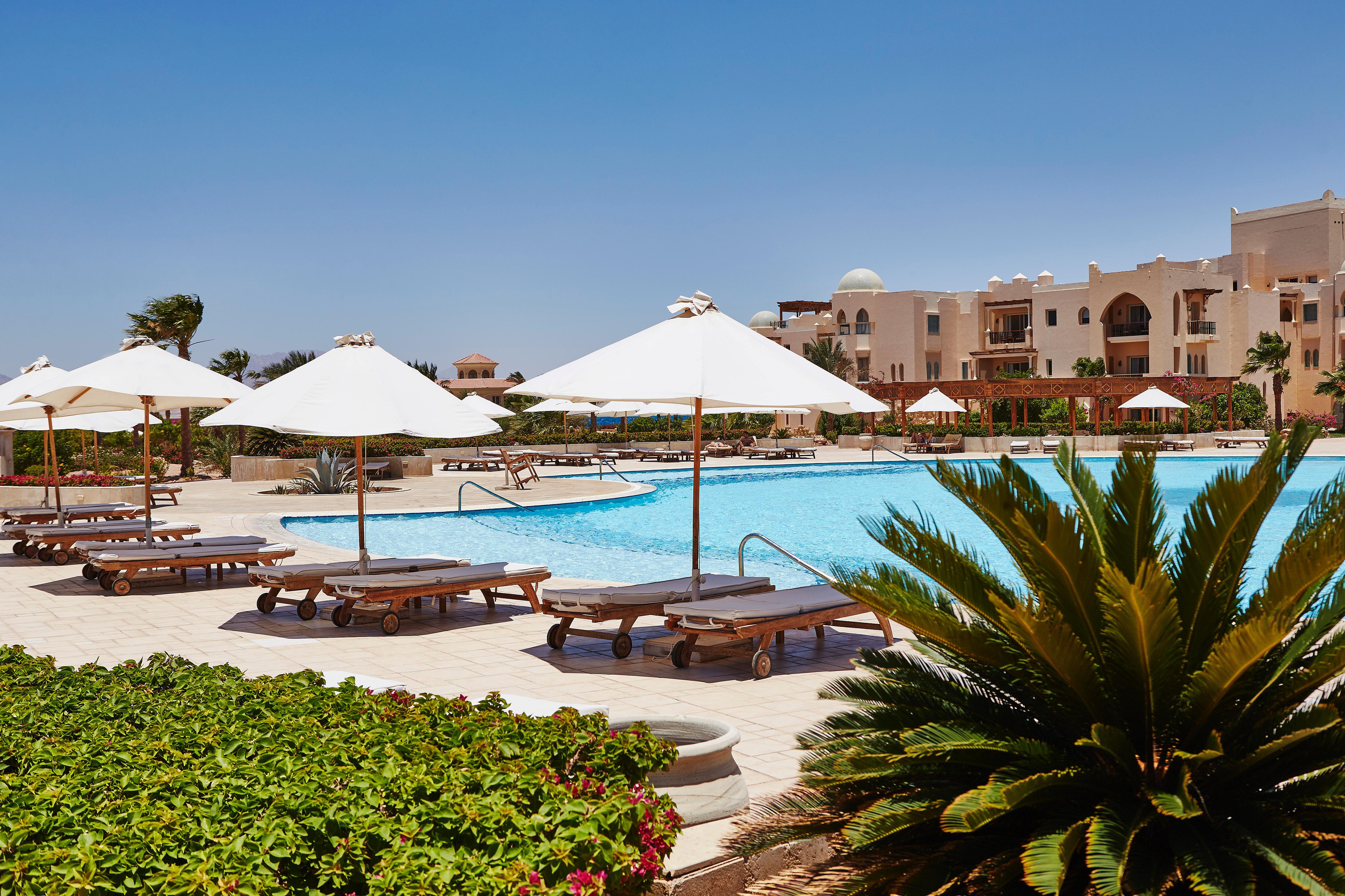 Kempinski Hotel Soma Bay Exterior photo The swimming pool at the Hilton Sharm El-Sheikh Resort